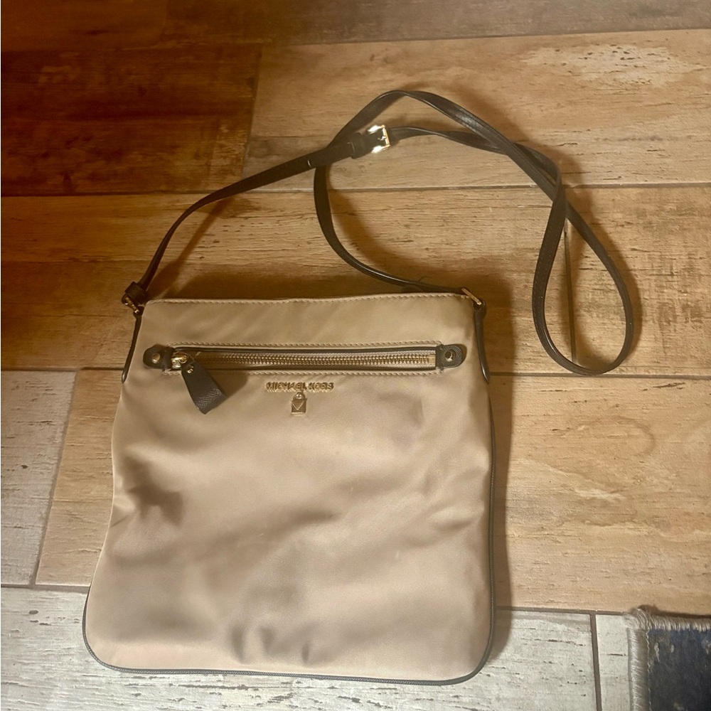 Michael Kors Beige and Black Crossbody Bag